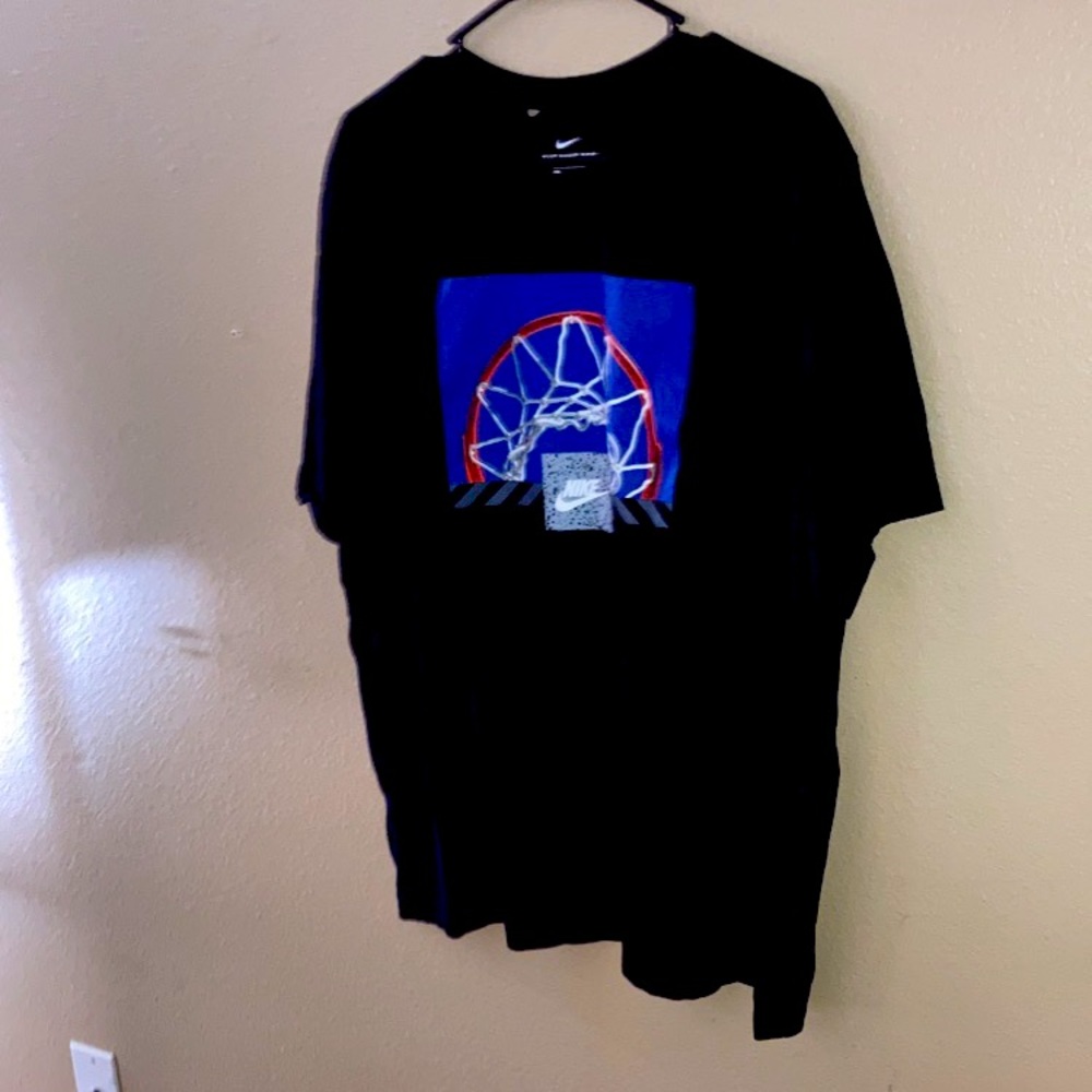 Nike Tee
